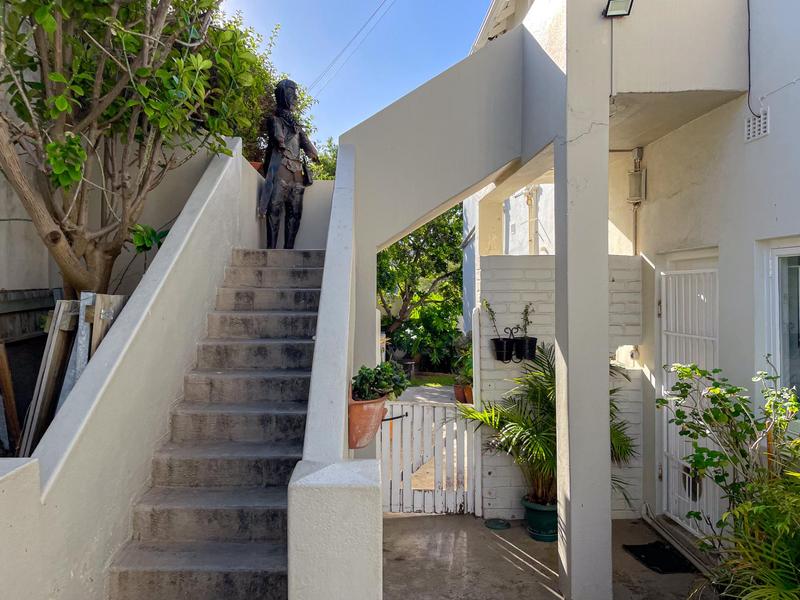 2 Bedroom Property for Sale in Green Point Western Cape
